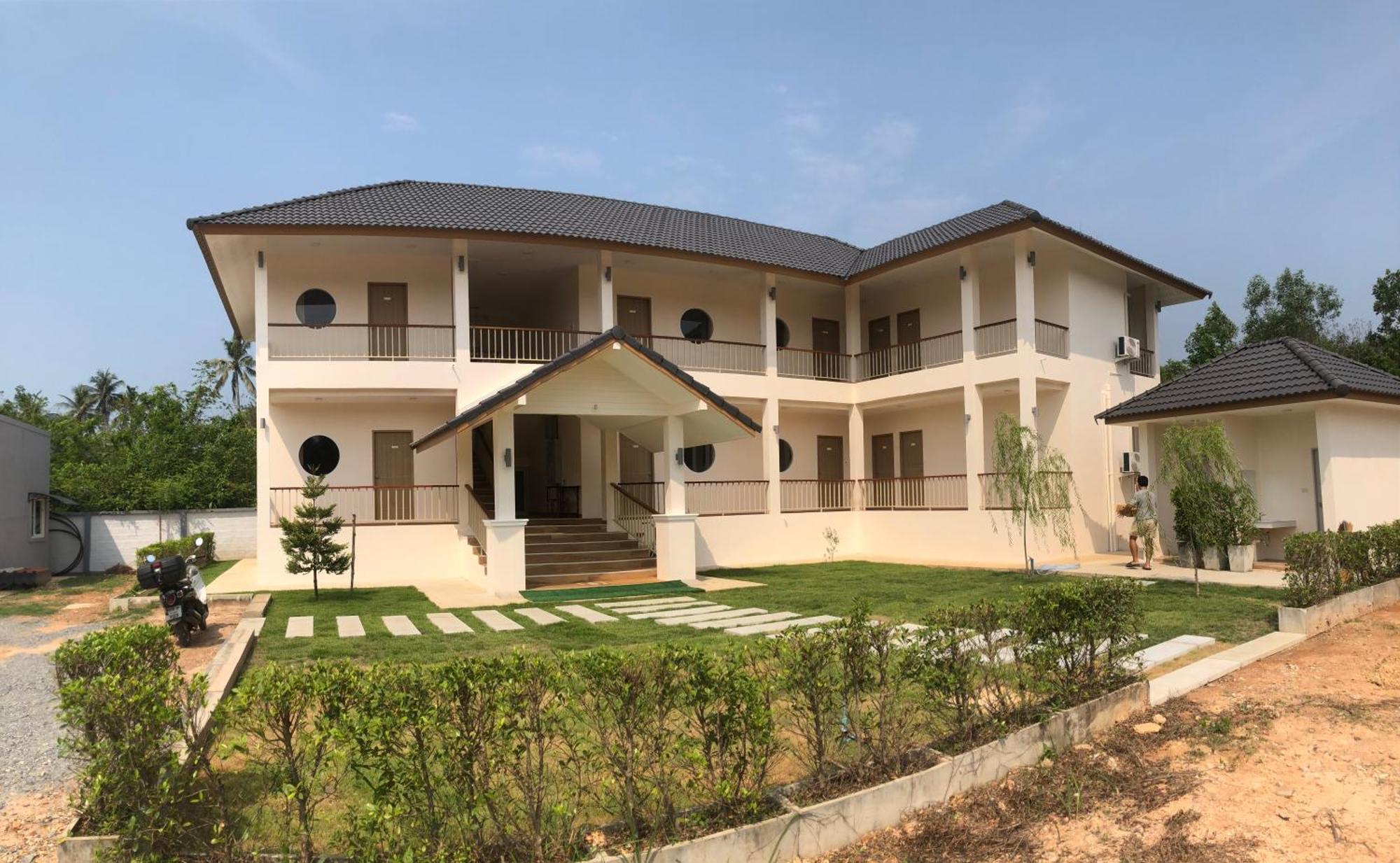 Вилла แหลมงอบเฮาส์ Laemngob House Экстерьер фото